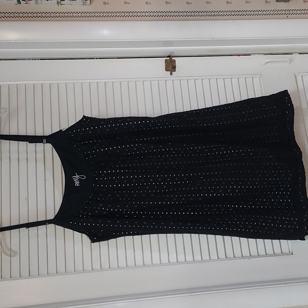 Cute Roxy sundress size large this dress has a liner underneath the black part - Picture 6 of 11